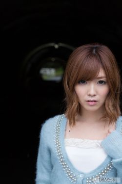 把朕的龙精含着H太子妃